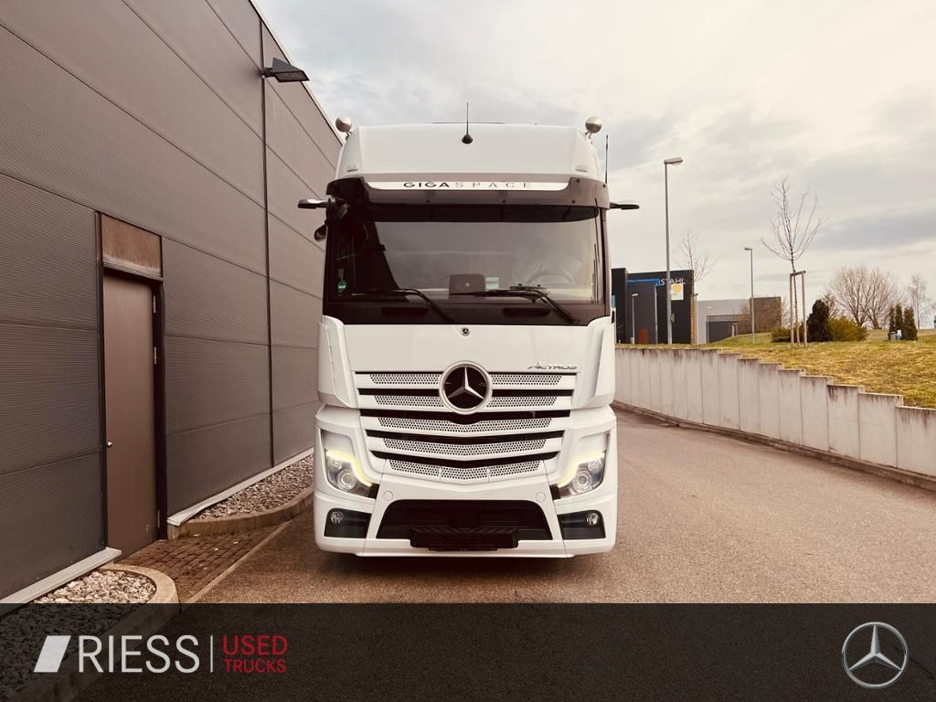 Mercedes-Benz 1851 LS GigaSpace Vollluft BiXenon KlimaA Navi - Tracteur routier: photos 2 Mercedes-Benz 1851 LS GigaSpace Vollluft BiXenon KlimaA Navi - Tracteur routier: photos 2