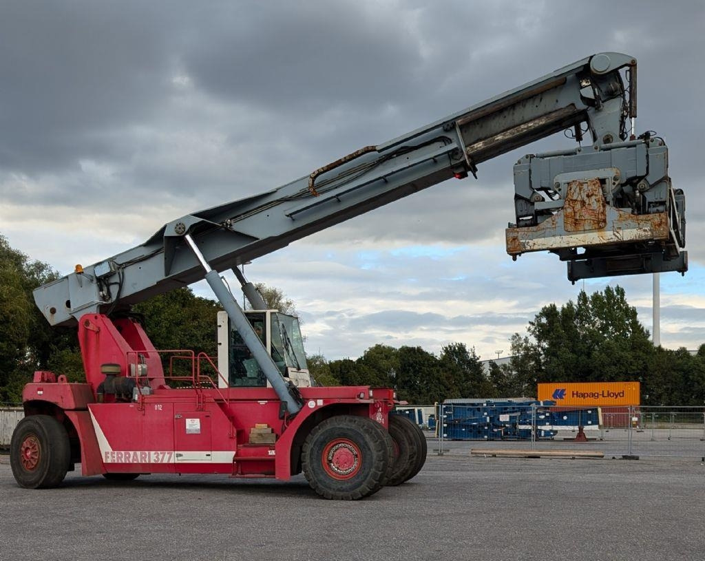 CVS Ferrari F377.5 PB - Reach stacker: photos 4 CVS Ferrari F377.5 PB - Reach stacker: photos 4