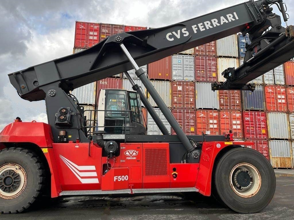CVS Ferrari F500RS6 S - Reach stacker: photos 1 CVS Ferrari F500RS6 S - Reach stacker: photos 1