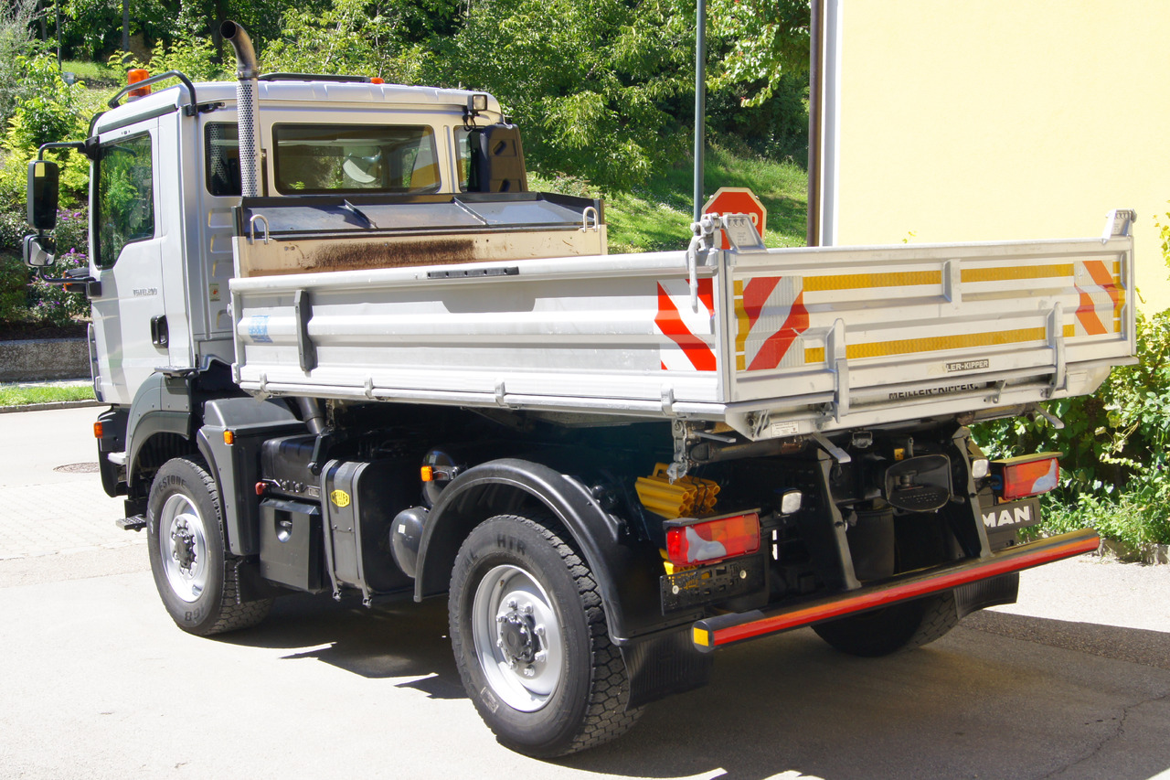 MAN TGM 13.290/4x4/TÜV/Euro 5/einzelbereift/Winterdienst/MEILLER - Camion benne: photos 3 MAN TGM 13.290/4x4/TÜV/Euro 5/einzelbereift/Winterdienst/MEILLER - Camion benne: photos 3