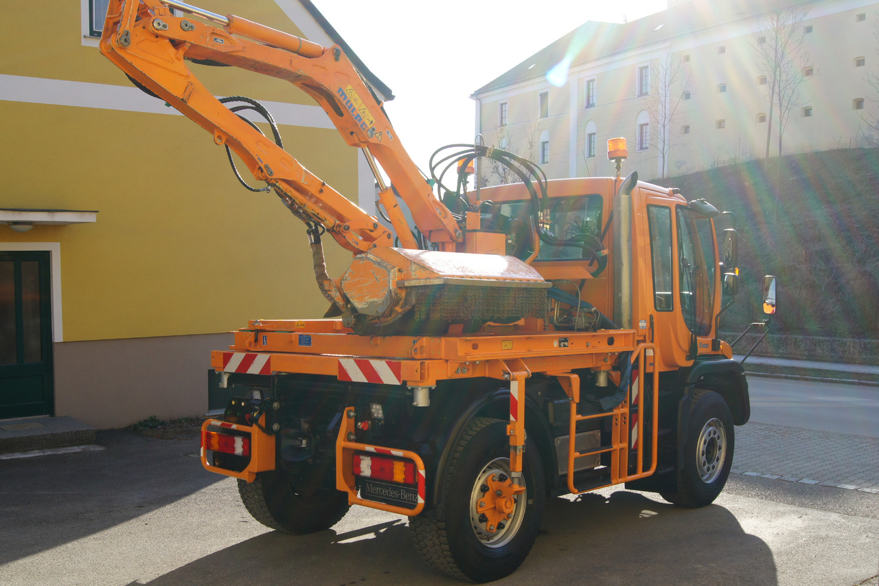 MERCEDES-BENZ Unimog U 400/Hydrostat/Mähtür +MULAG MHU 800 - Camion benne: photos 5 MERCEDES-BENZ Unimog U 400/Hydrostat/Mähtür +MULAG MHU 800 - Camion benne: photos 5