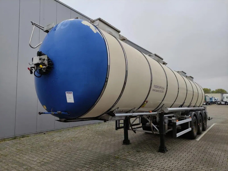 Feldbinder 33500 liter 3 kamer tankoplegger met Unibloc electric pomp - Semi-remorque citerne: photos 1 Feldbinder 33500 liter 3 kamer tankoplegger met Unibloc electric pomp - Semi-remorque citerne: photos 1