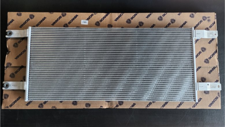 SCANIA A/C CONDENSER - 3005428 - Condenseur pour Camion: photos 1 SCANIA A/C CONDENSER - 3005428 - Condenseur pour Camion: photos 1