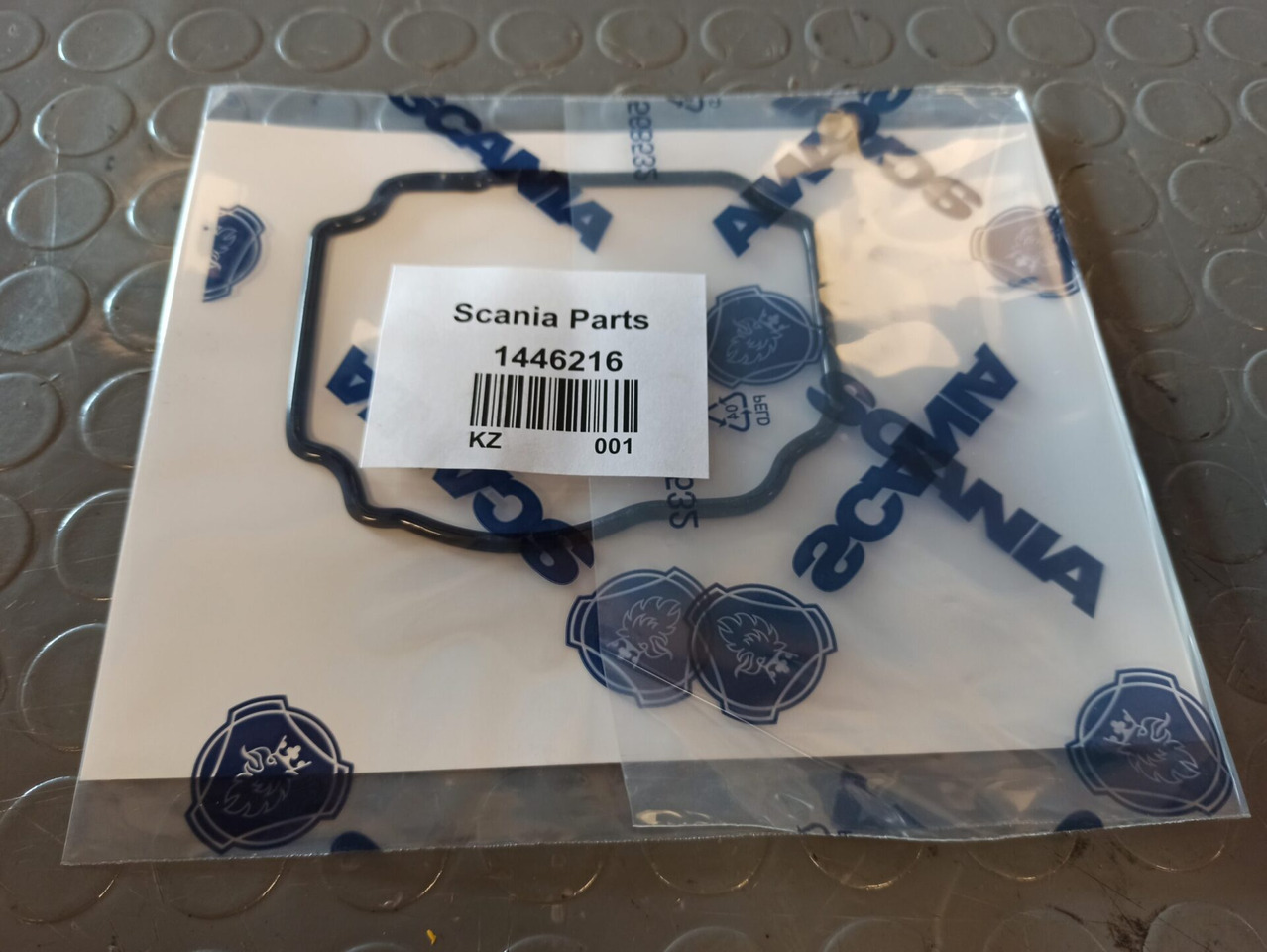 SCANIA GASKET - 1446216 - Joint moteur pour Camion: photos 1 SCANIA GASKET - 1446216 - Joint moteur pour Camion: photos 1