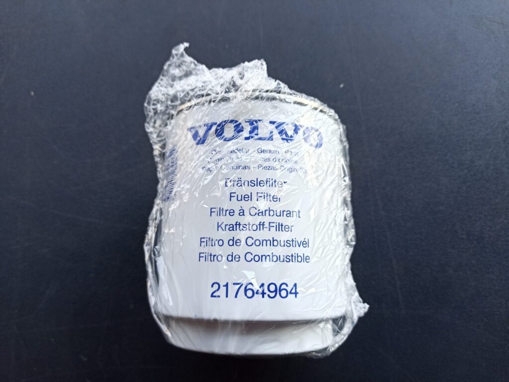 VOLVO FUEL FILTER 21764964 - Filtre à carburant pour Camion: photos 1 VOLVO FUEL FILTER 21764964 - Filtre à carburant pour Camion: photos 1