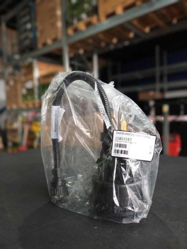 VOLVO FUEL FILTER BOWL - 20869387 - Filtre à carburant pour Camion: photos 1 VOLVO FUEL FILTER BOWL - 20869387 - Filtre à carburant pour Camion: photos 1