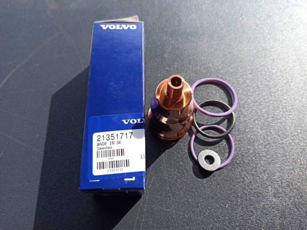 VOLVO INJECTOR SLEEVE KIT 21351717 - Injecteur pour Camion: photos 3 VOLVO INJECTOR SLEEVE KIT 21351717 - Injecteur pour Camion: photos 3