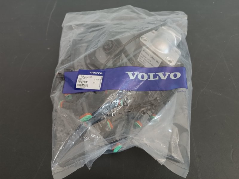 VOLVO WIRING HARNESS 17528428 - Câble/ Fil pour Camion: photos 1 VOLVO WIRING HARNESS 17528428 - Câble/ Fil pour Camion: photos 1