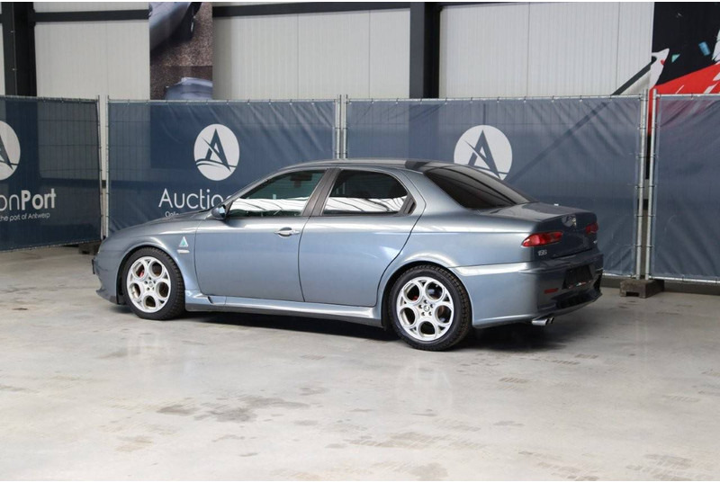 Alfa Romeo 156 3.2i V6 24v GTA - Berline: photos 3 Alfa Romeo 156 3.2i V6 24v GTA - Berline: photos 3