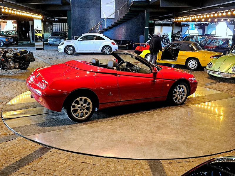 Alfa Romeo Spider (916 - update 3) _ 2.0 TS - Berline: photos 2 Alfa Romeo Spider (916 - update 3) _ 2.0 TS - Berline: photos 2