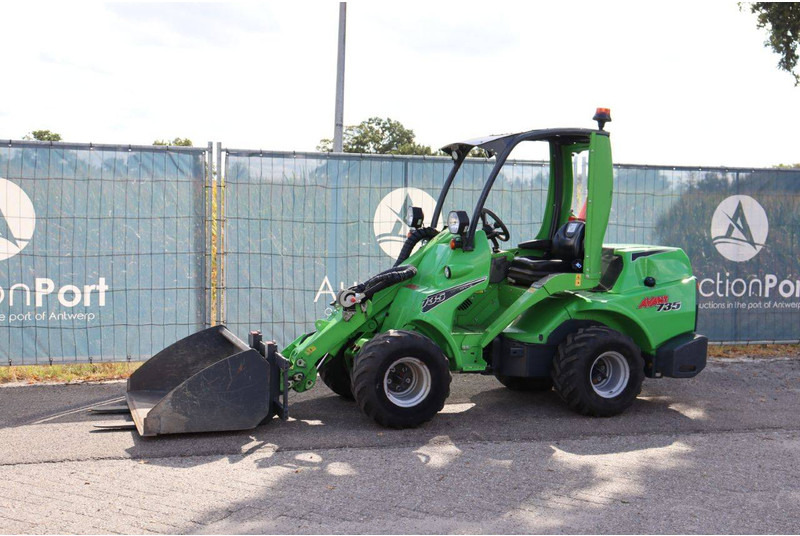 Avant M735 - Chargeuse sur pneus: photos 1 Avant M735 - Chargeuse sur pneus: photos 1