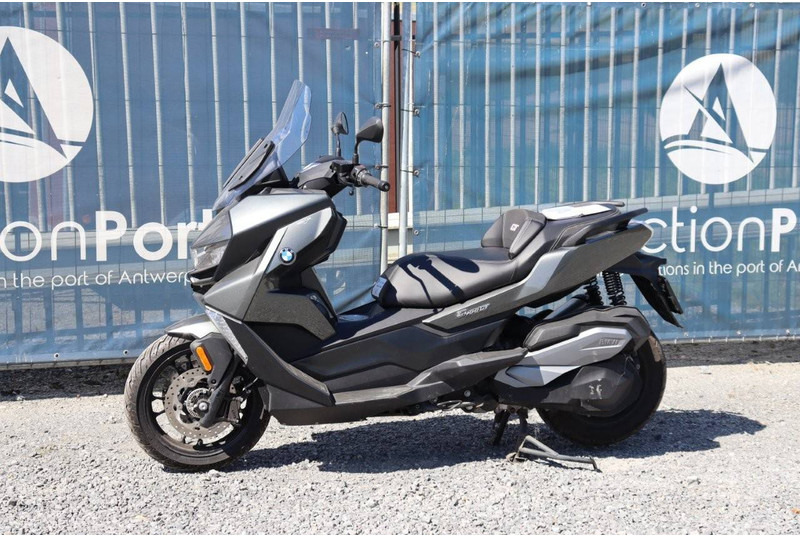 BMW C 400 GT - Motocyclette: photos 1 BMW C 400 GT - Motocyclette: photos 1