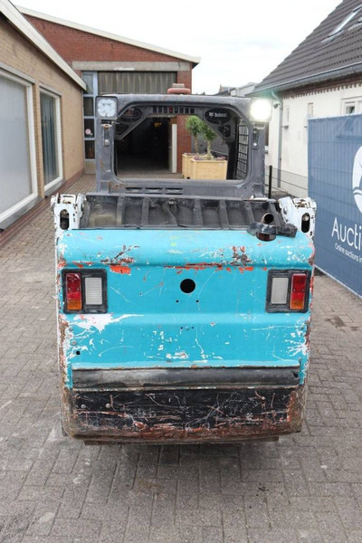 Bobcat S100 - Chargeuse sur pneus: photos 5 Bobcat S100 - Chargeuse sur pneus: photos 5