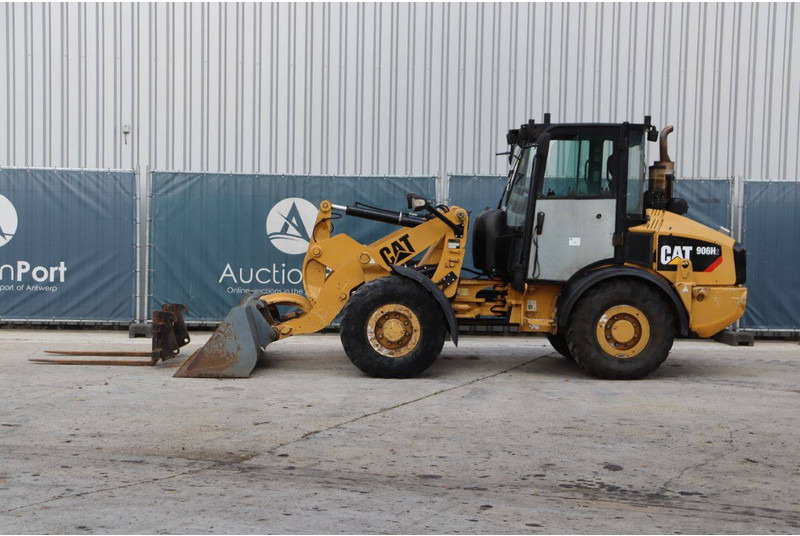 Caterpillar 906H2 - Chargeuse sur pneus: photos 2 Caterpillar 906H2 - Chargeuse sur pneus: photos 2