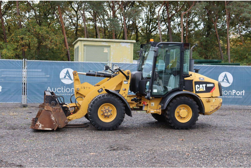 Caterpillar 906H2 - Chargeuse sur pneus: photos 1 Caterpillar 906H2 - Chargeuse sur pneus: photos 1