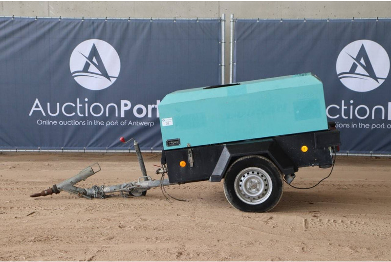 Doosan 7/31E - Compresseur d'air: photos 2 Doosan 7/31E - Compresseur d'air: photos 2