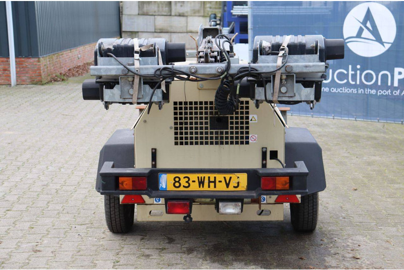 Doosan LT6K - Mat d'éclairage: photos 5 Doosan LT6K - Mat d'éclairage: photos 5