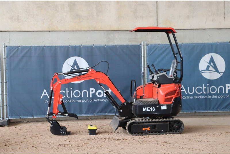 FF Industrial ME18 - Mini pelle: photos 1 FF Industrial ME18 - Mini pelle: photos 1