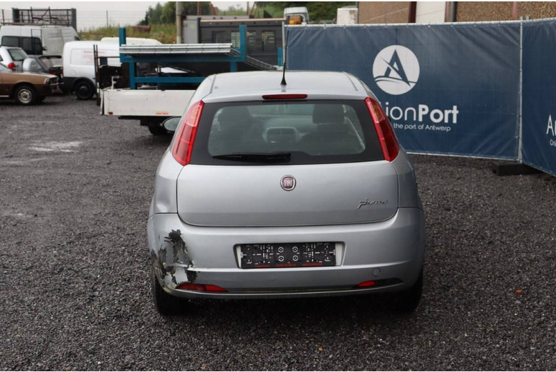 Fiat Punto - Berline: photos 5 Fiat Punto - Berline: photos 5