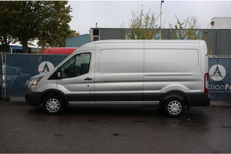 Ford Transit - Fourgon utilitaire: photos 2 Ford Transit - Fourgon utilitaire: photos 2