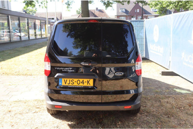 Ford Transit Courier - Fourgon utilitaire: photos 5 Ford Transit Courier - Fourgon utilitaire: photos 5