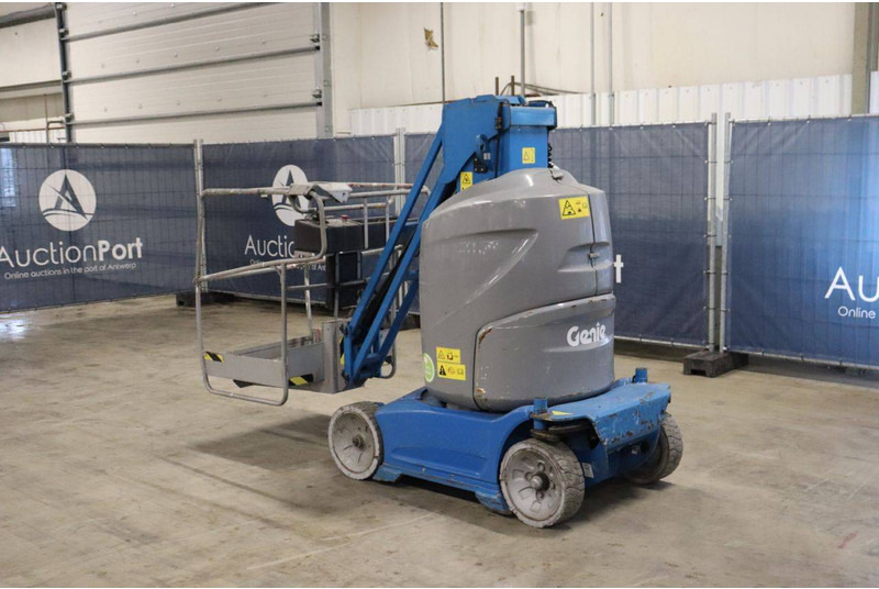 Genie GR26J - Nacelle: photos 4 Genie GR26J - Nacelle: photos 4