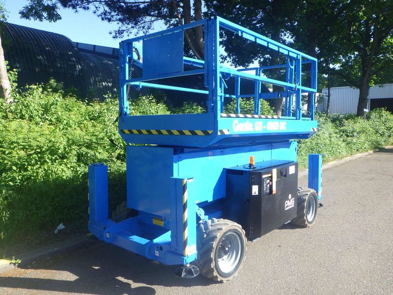 Genie GS-4069DC - Nacelle ciseaux: photos 2 Genie GS-4069DC - Nacelle ciseaux: photos 2
