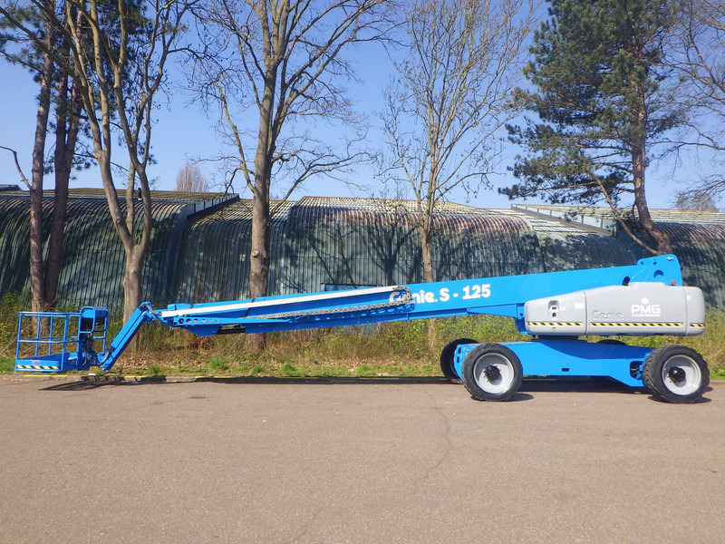 Genie S-125 - Nacelle télescopique: photos 1 Genie S-125 - Nacelle télescopique: photos 1