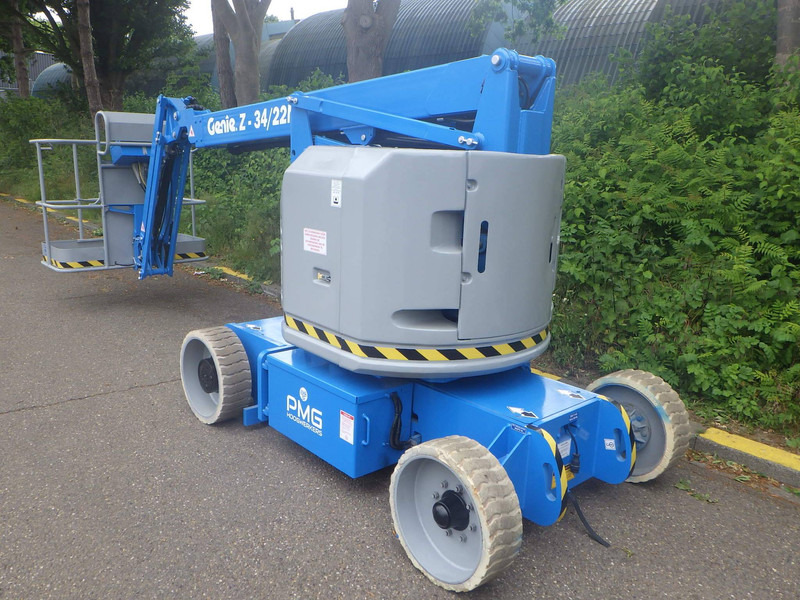 Genie Z-34/22N - Nacelle articulée: photos 2 Genie Z-34/22N - Nacelle articulée: photos 2