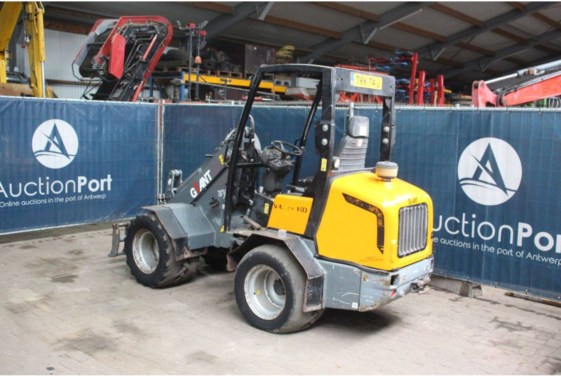 Giant V452T HD - Chargeuse sur pneus: photos 3 Giant V452T HD - Chargeuse sur pneus: photos 3