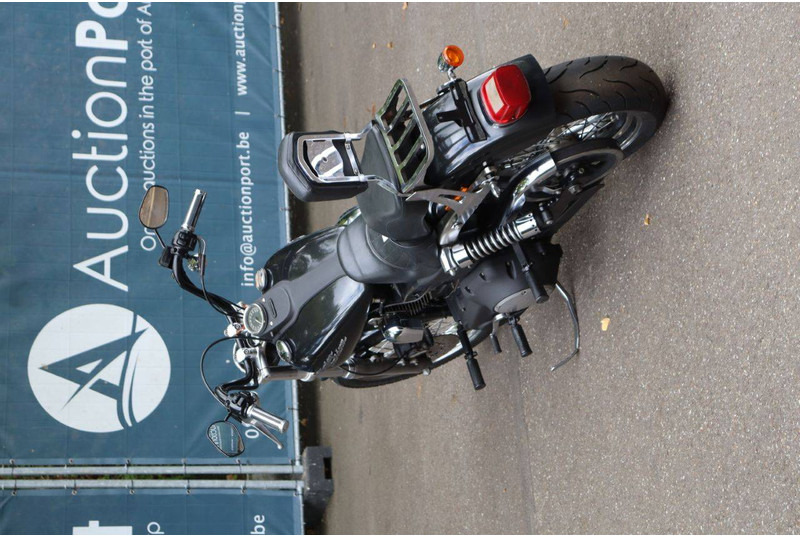 Harley-Davidson Dyna Street Bob - Motocyclette: photos 4 Harley-Davidson Dyna Street Bob - Motocyclette: photos 4