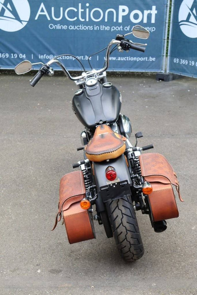 Harley-Davidson Dyna Street Bob - Motocyclette: photos 5 Harley-Davidson Dyna Street Bob - Motocyclette: photos 5