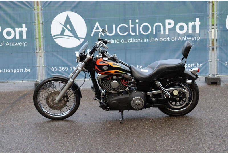 Harley-Davidson Dyna Wide Glide - Motocyclette: photos 2 Harley-Davidson Dyna Wide Glide - Motocyclette: photos 2