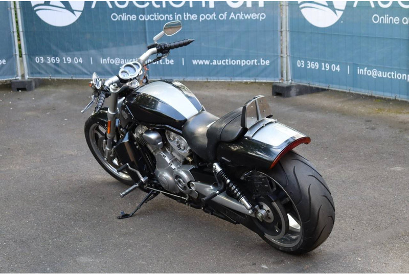 Harley-Davidson V-ROD Muscle - Motocyclette: photos 4 Harley-Davidson V-ROD Muscle - Motocyclette: photos 4