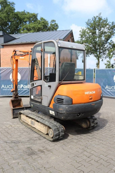 Hitachi ZX30 CLR - Pelle sur chenille: photos 4 Hitachi ZX30 CLR - Pelle sur chenille: photos 4