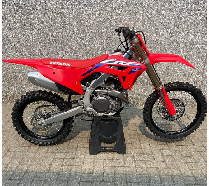 Honda (HRC) CRF 450R - Motocyclette: photos 3 Honda (HRC) CRF 450R - Motocyclette: photos 3