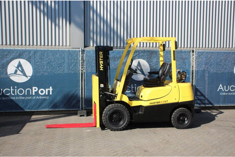 Hyster 2.5XT - Chariot élévateur à gaz: photos 1 Hyster 2.5XT - Chariot élévateur à gaz: photos 1
