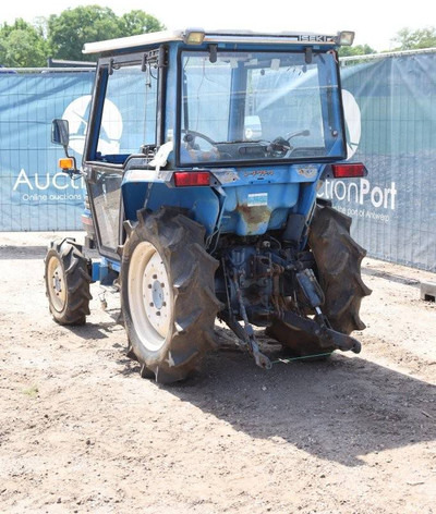 Iseki TA227 - Tracteur agricole: photos 3 Iseki TA227 - Tracteur agricole: photos 3