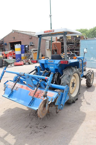 Iseki TA262F - Tracteur agricole: photos 5 Iseki TA262F - Tracteur agricole: photos 5
