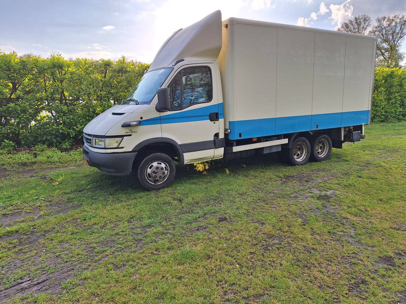 Iveco 40C - Fourgon grand volume: photos 1 Iveco 40C - Fourgon grand volume: photos 1