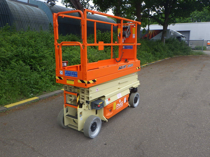JLG 2032ES - Nacelle ciseaux: photos 3 JLG 2032ES - Nacelle ciseaux: photos 3