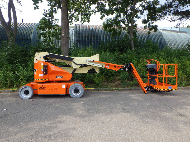 JLG E400AJPN - Nacelle télescopique: photos 1 JLG E400AJPN - Nacelle télescopique: photos 1