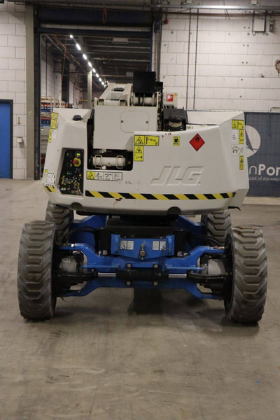 JLG H340AJ 4 WD - Nacelle articulée: photos 5 JLG H340AJ 4 WD - Nacelle articulée: photos 5