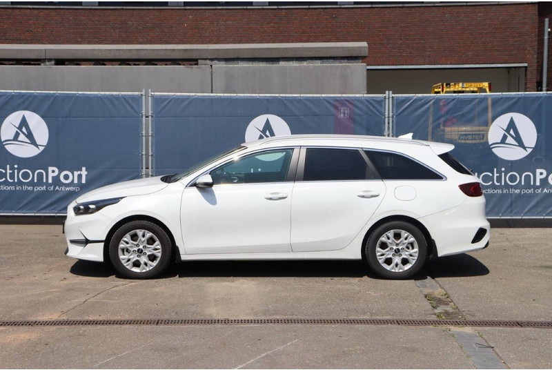 Kia Ceed Sportswagon - Berline: photos 2 Kia Ceed Sportswagon - Berline: photos 2
