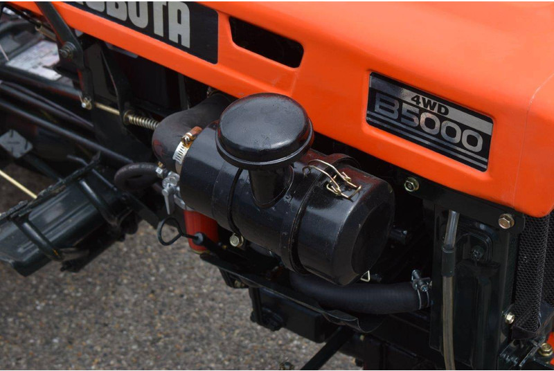 Tracteur agricole Kubota B5000: photos 10 Tracteur agricole Kubota B5000: photos 10