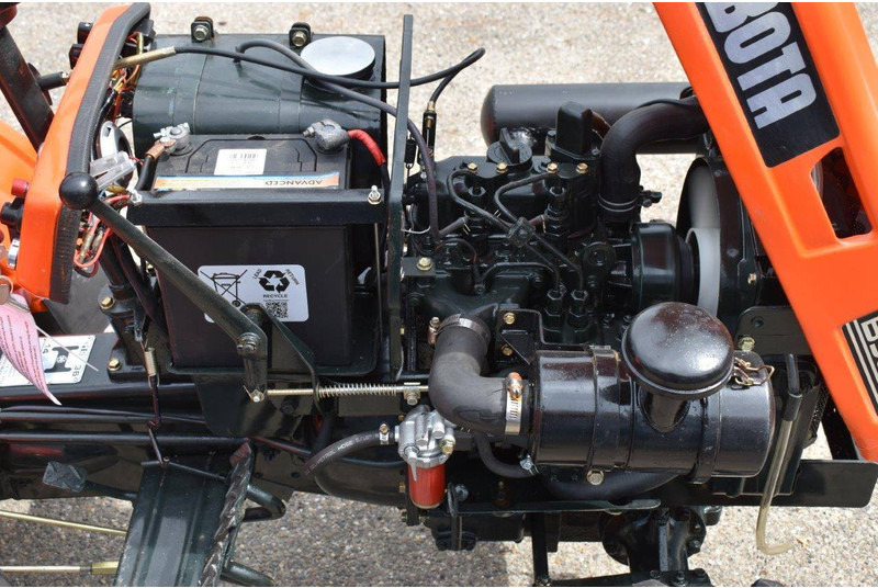 Tracteur agricole Kubota B5000: photos 19 Tracteur agricole Kubota B5000: photos 19