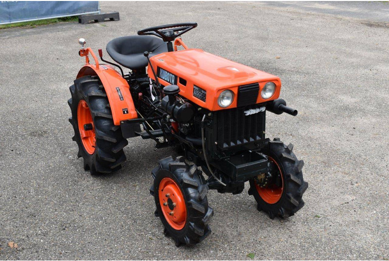 Tracteur agricole Kubota B5000: photos 20 Tracteur agricole Kubota B5000: photos 20
