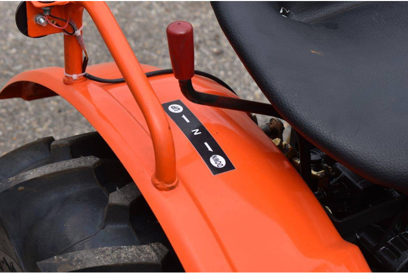 Tracteur agricole Kubota B5000: photos 11 Tracteur agricole Kubota B5000: photos 11