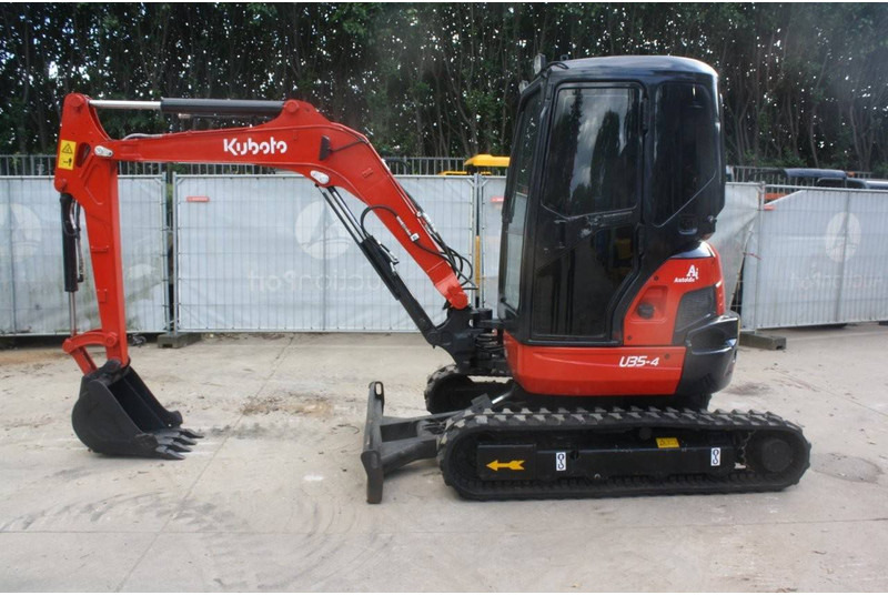 Kubota U34-4 - Pelle sur chenille: photos 1 Kubota U34-4 - Pelle sur chenille: photos 1