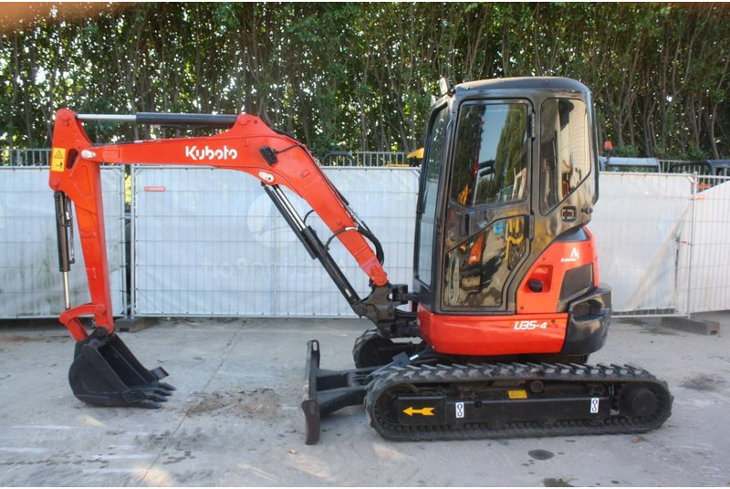 Kubota U35-4 - Pelle sur chenille: photos 2 Kubota U35-4 - Pelle sur chenille: photos 2
